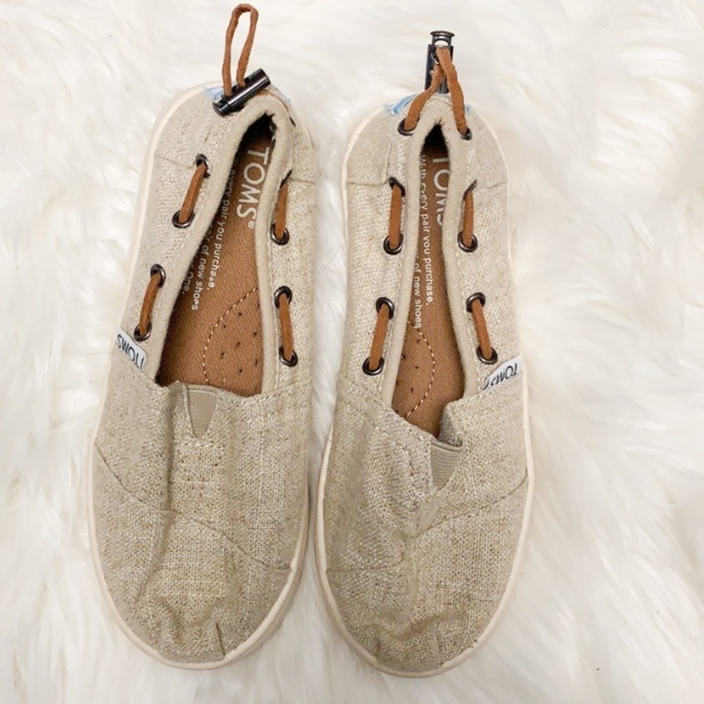 Toms